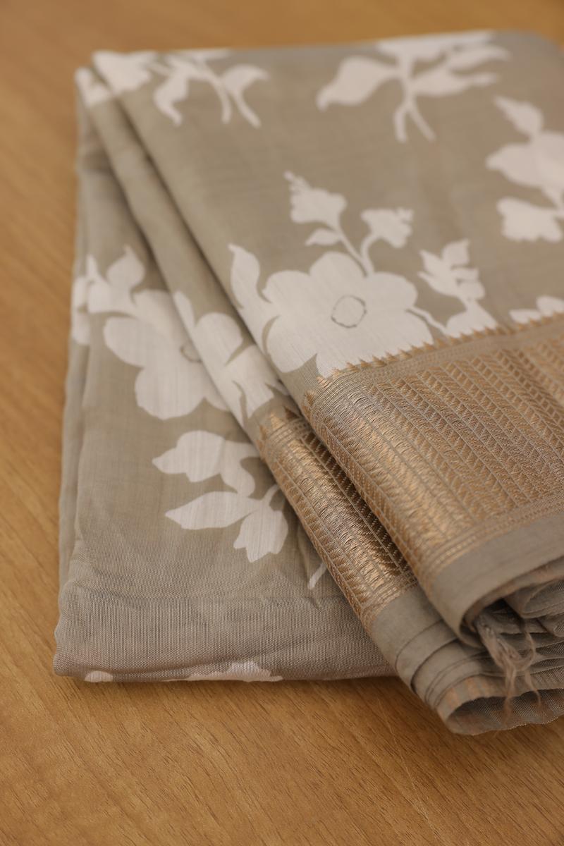 Gracious grey Saree