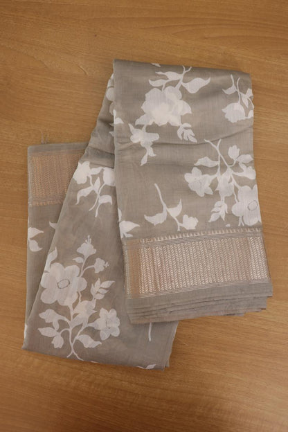 Gracious grey Saree