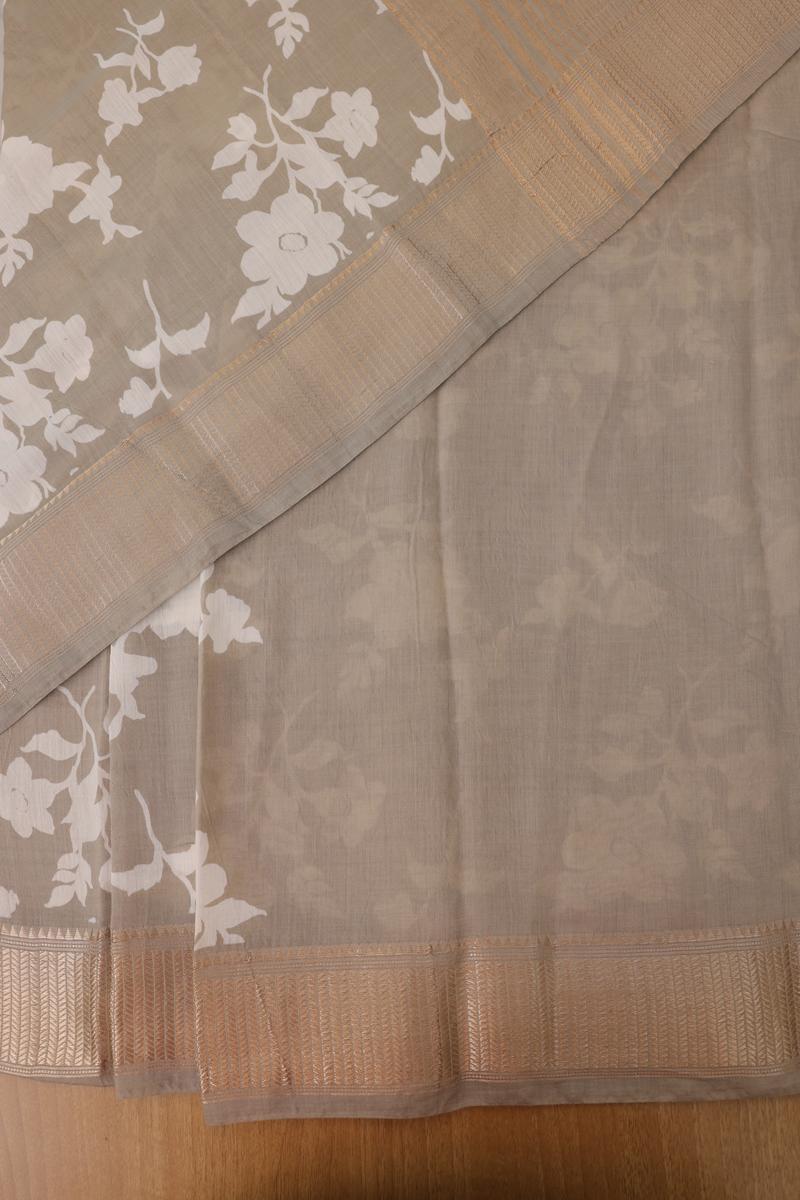 Gracious grey Saree